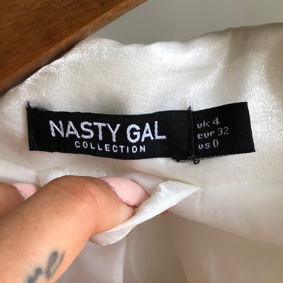 NASTY GAL X EM RATA WHITE SUIT - Picture 9 of 10